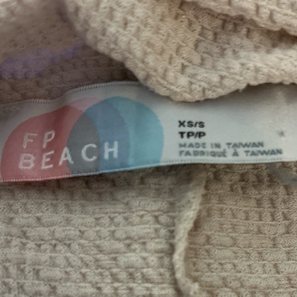 Free People Women’s Oversized Free People Beach Cream Swimsuit Cover/ Dress - Picture 10 of 11